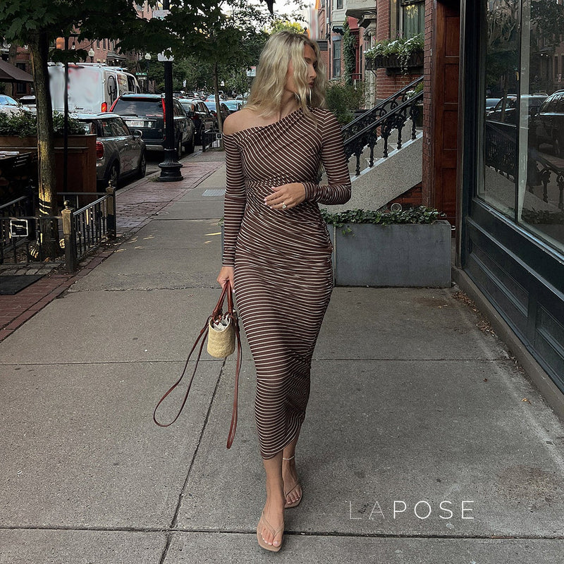 Polished Dress with an Effortless Classic Look