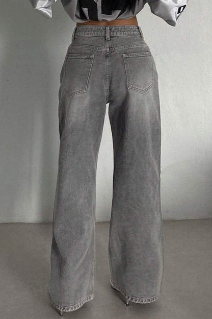 Well Tailored Garment with a Graceful Silhouette