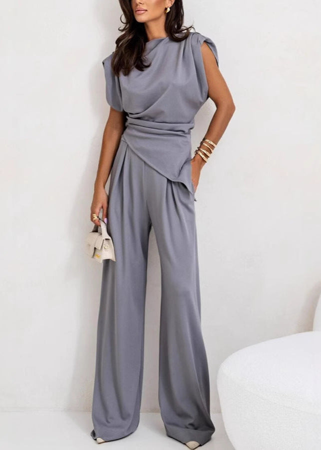 Polished Pants with an Effortless Classic Look