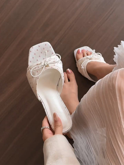 Polished Heels with an Effortless Classic Look