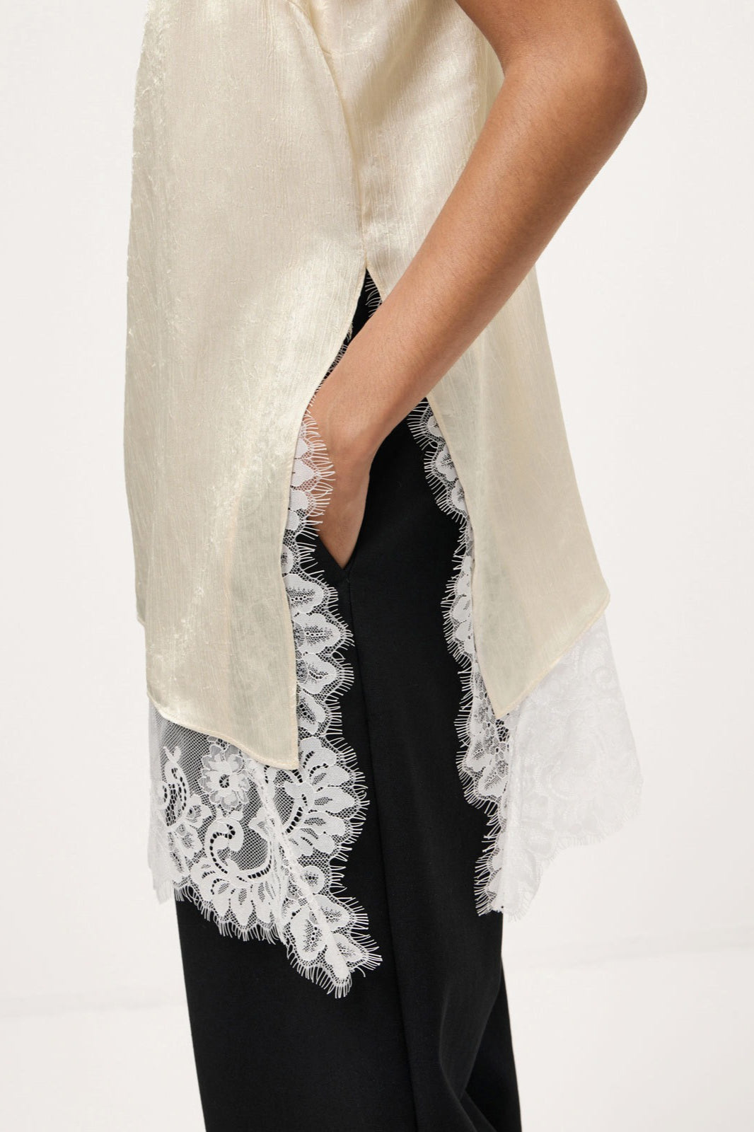 Classic Vintage & Enduringly Stylish Top