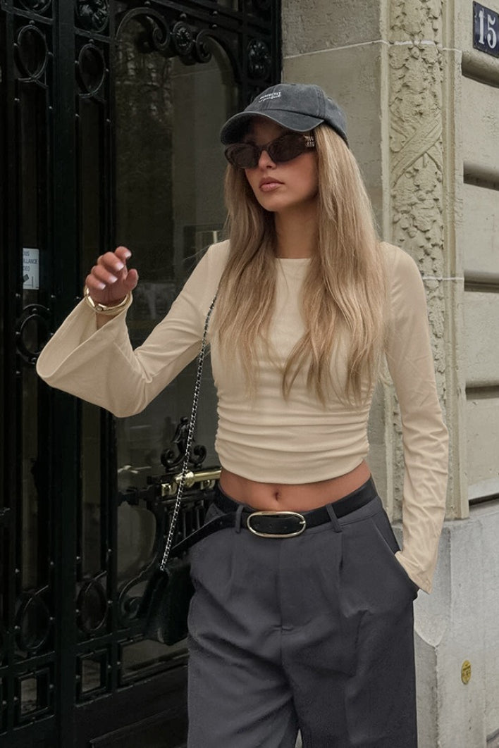 Effortlessly Elegant Garment with a Timeless Design