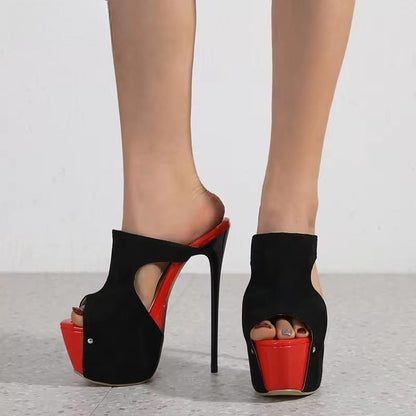 Effortlessly Elegant Heels with a Timeless Design