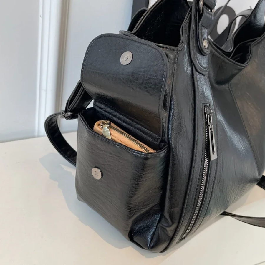 Beautifully Crafted Bag in a Classic Style