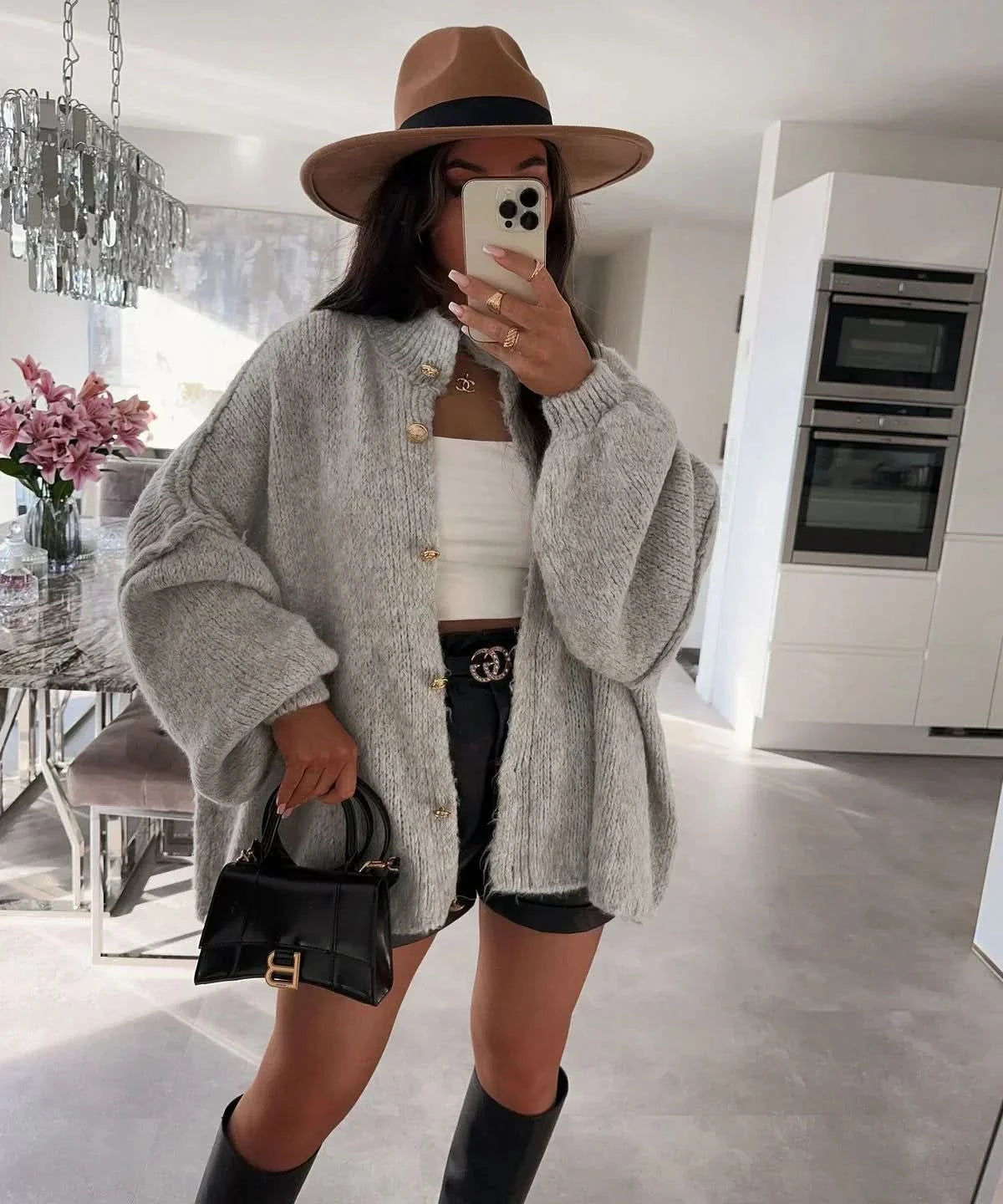 Elegantly Styled Cardigan for Everyday Wear