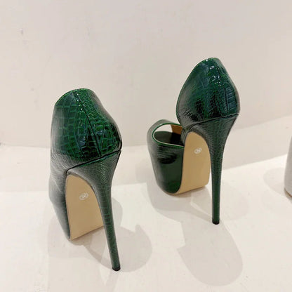 Polished Heels with an Effortless Classic Look