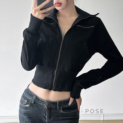 Well Tailored Jacket with a Graceful Silhouette