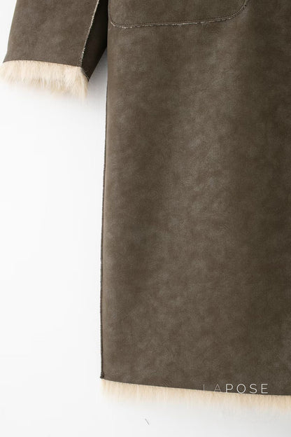 Beautifully Finished Coat in a Timeless Design