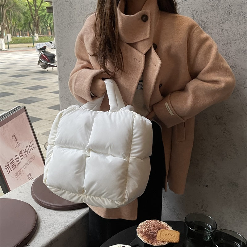 Classic Vintage Bag with a Flattering Fit