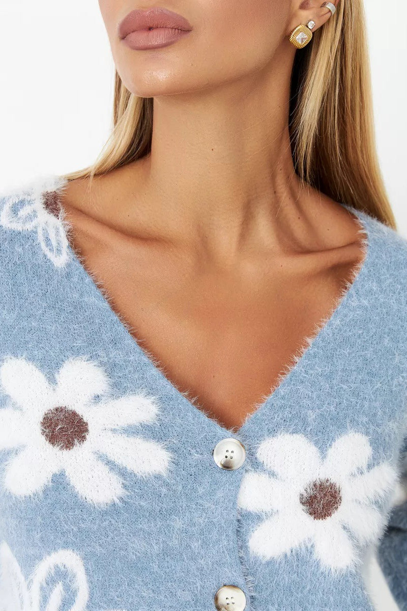 Elegantly Designed Cardigan