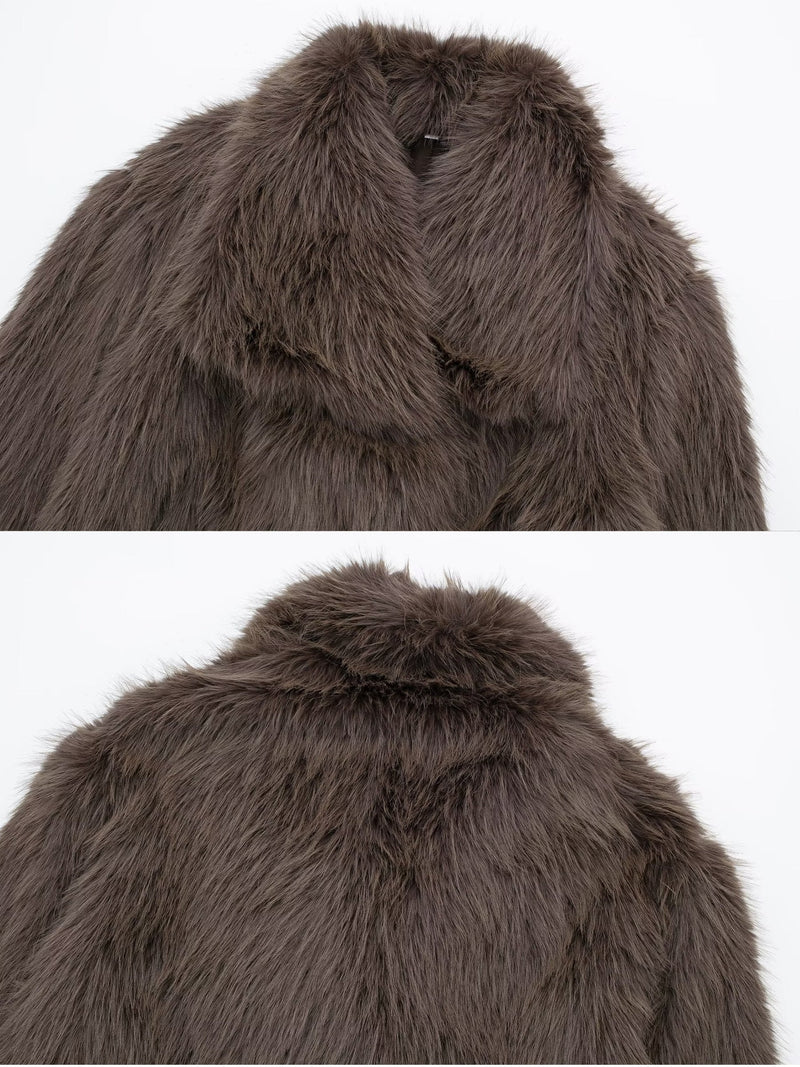 Effortlessly Elegant Jacket with a Timeless Design