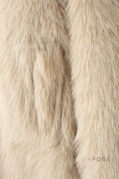 Beautifully Finished Coat in a Timeless Design