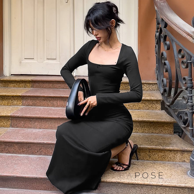 Classic Vintage Dress with a Flattering Fit