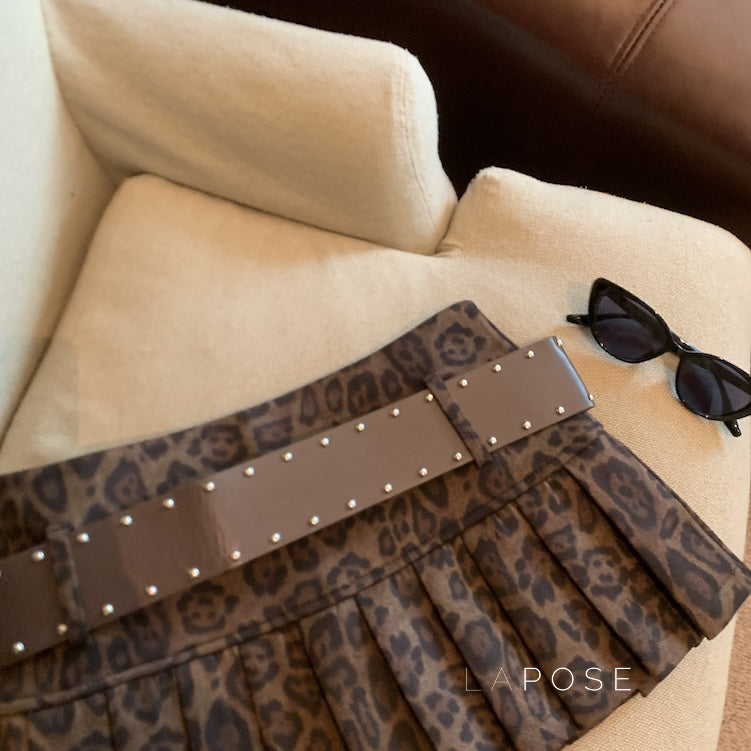 Gracefully Styled Garment for Any Occasion