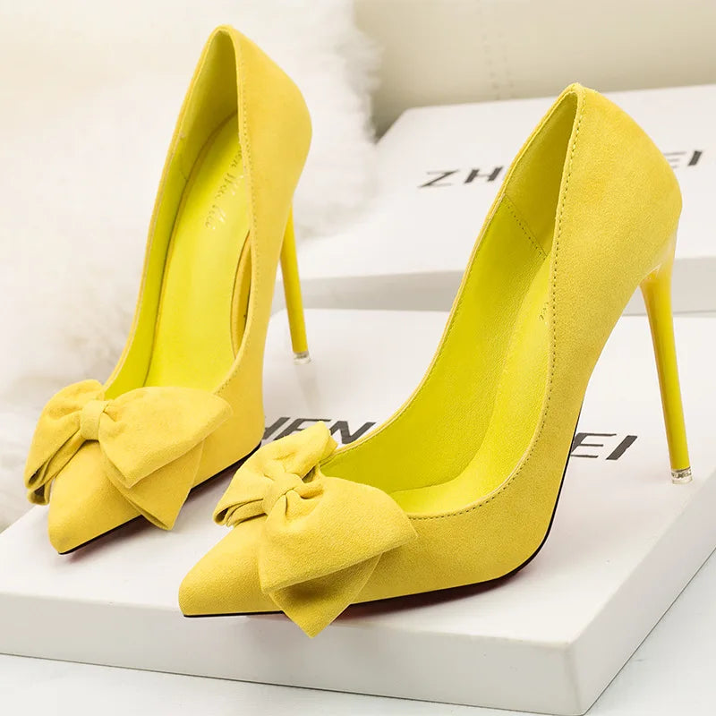 Polished Heels with an Effortless Classic Look
