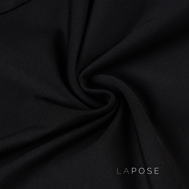 Well Tailored Top with a Graceful Silhouette