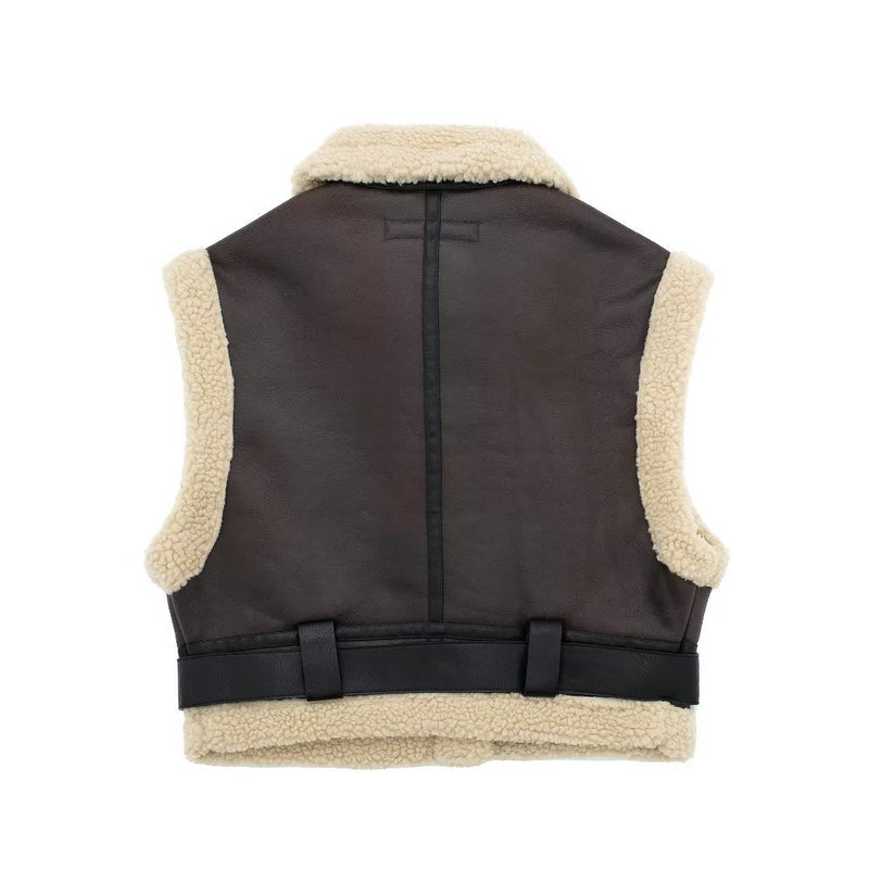 Effortlessly Elegant Jacket with a Timeless Design