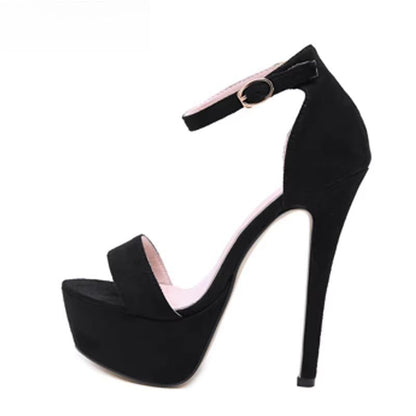 Effortlessly Elegant Heels with a Timeless Design