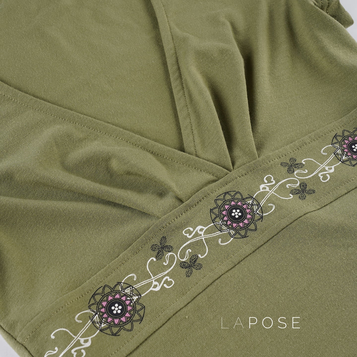 Classic Vintage & Enduringly Stylish Top