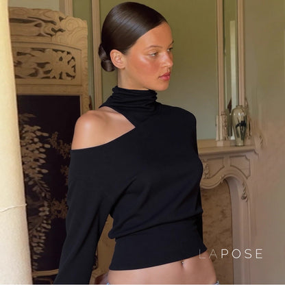 Effortlessly Elegant Top with a Timeless Design