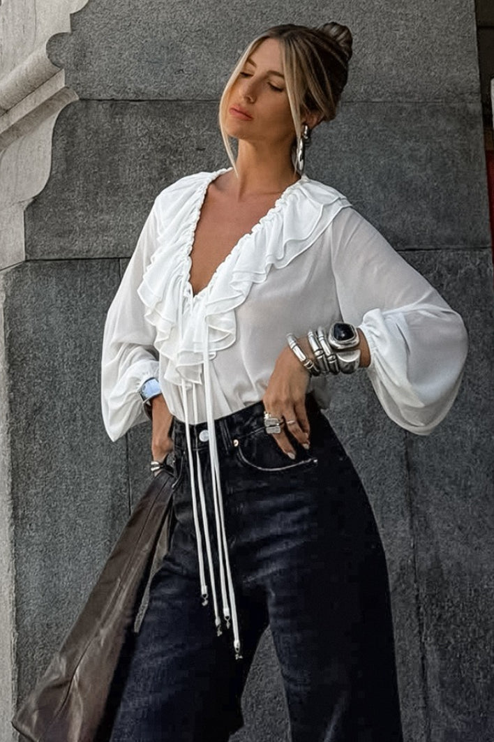 Beautifully Crafted Blouse in a Classic Style