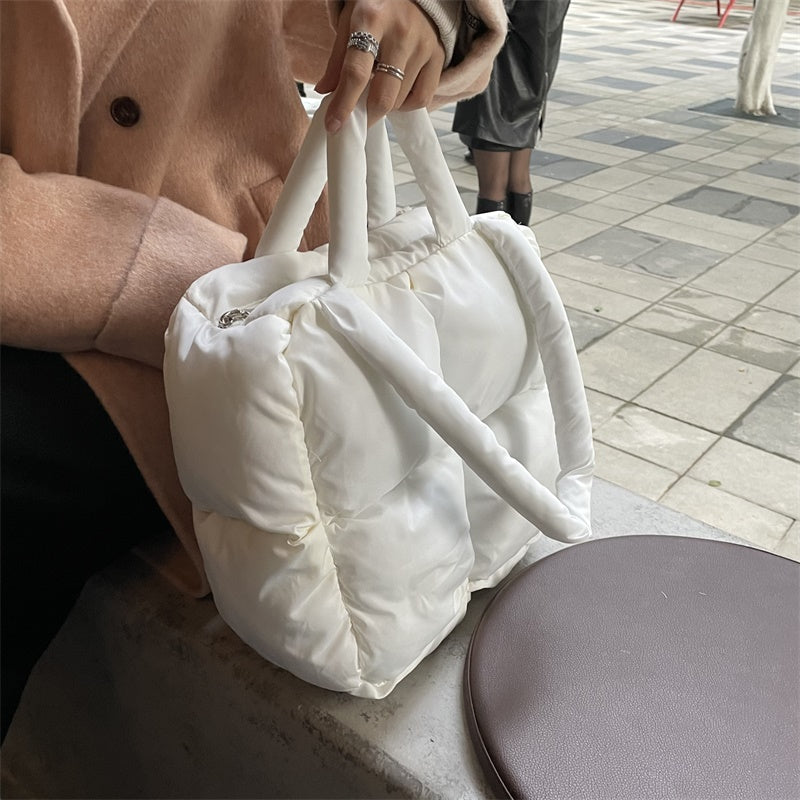Classic Vintage Bag with a Flattering Fit