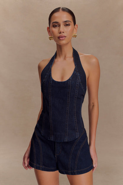 Effortlessly Elegant Garment with a Timeless Design