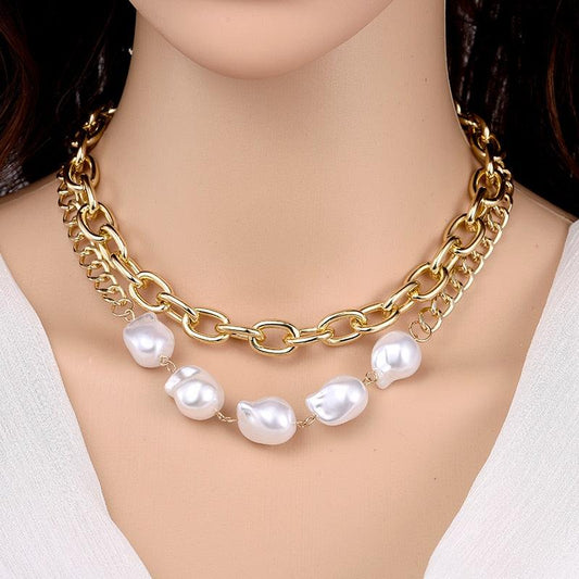 Chained Gold Pearl Necklace