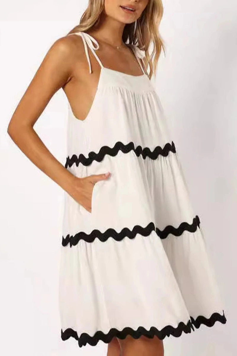 Effortlessly Elegant Dress with a Timeless Design