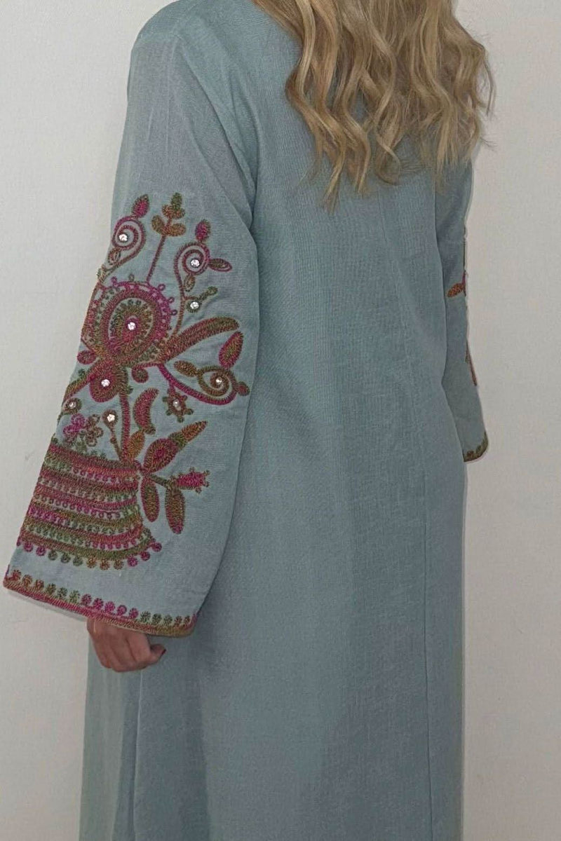 Well Tailored Garment with a Graceful Silhouette