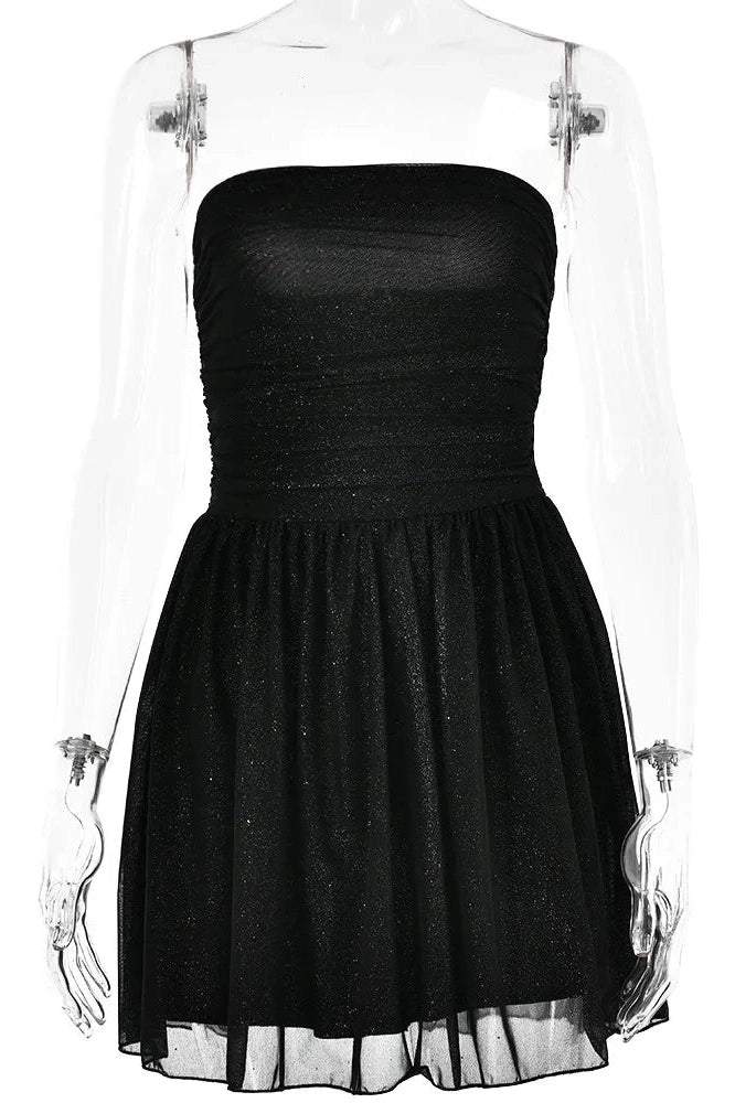 Effortlessly Elegant Dress with a Timeless Design