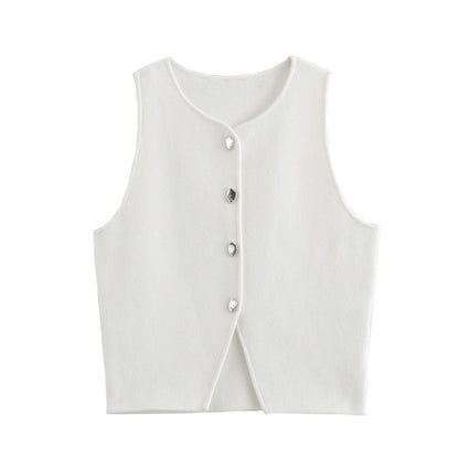 Effortlessly Elegant Garment with a Timeless Design