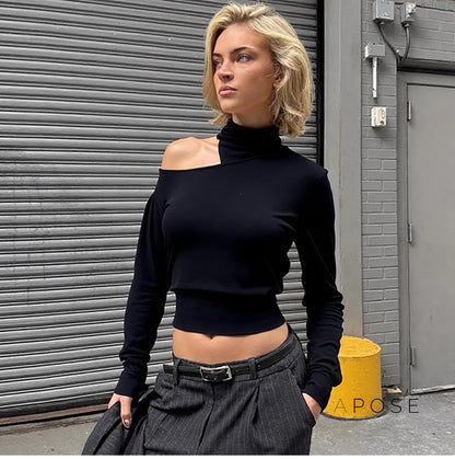 Effortlessly Elegant Top with a Timeless Design