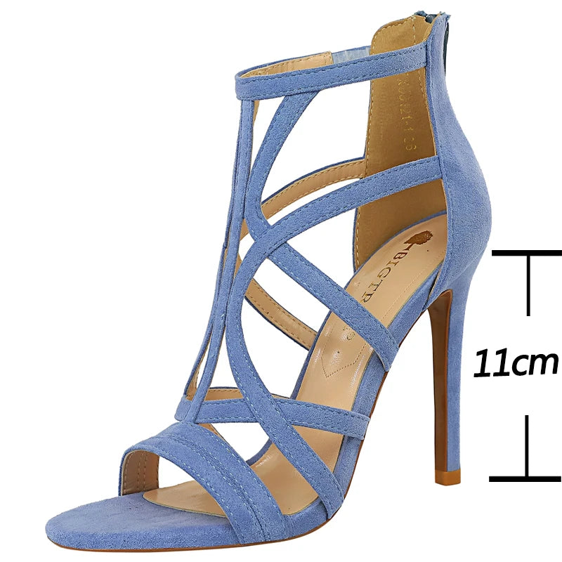 Well Tailored Heels with a Graceful Silhouette
