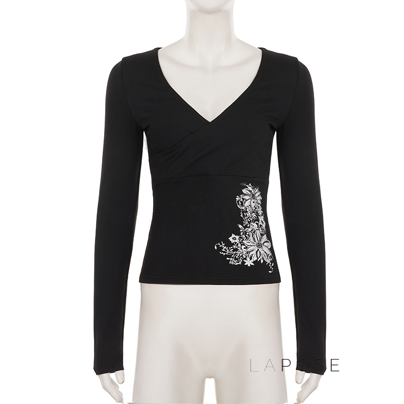 Effortlessly Elegant Top with a Timeless Design