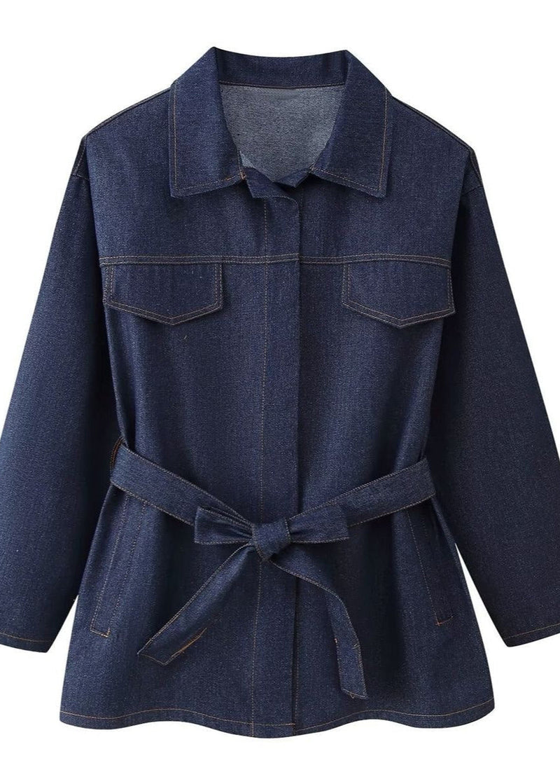Effortlessly Elegant Jacket with a Timeless Design