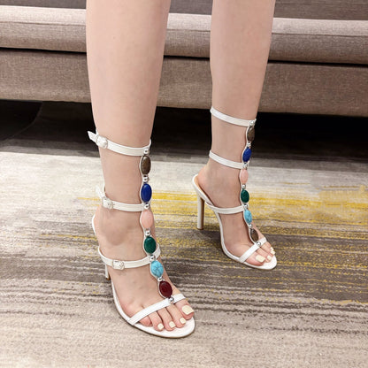 Classic Vintage Heels with a Flattering Fit