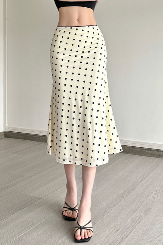 Classic Vintage Garment with a Flattering Fit