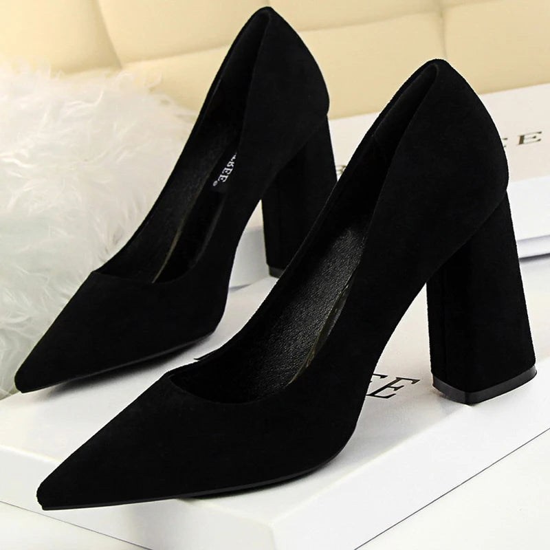 Sophisticated Garment with a Clean Classic Look