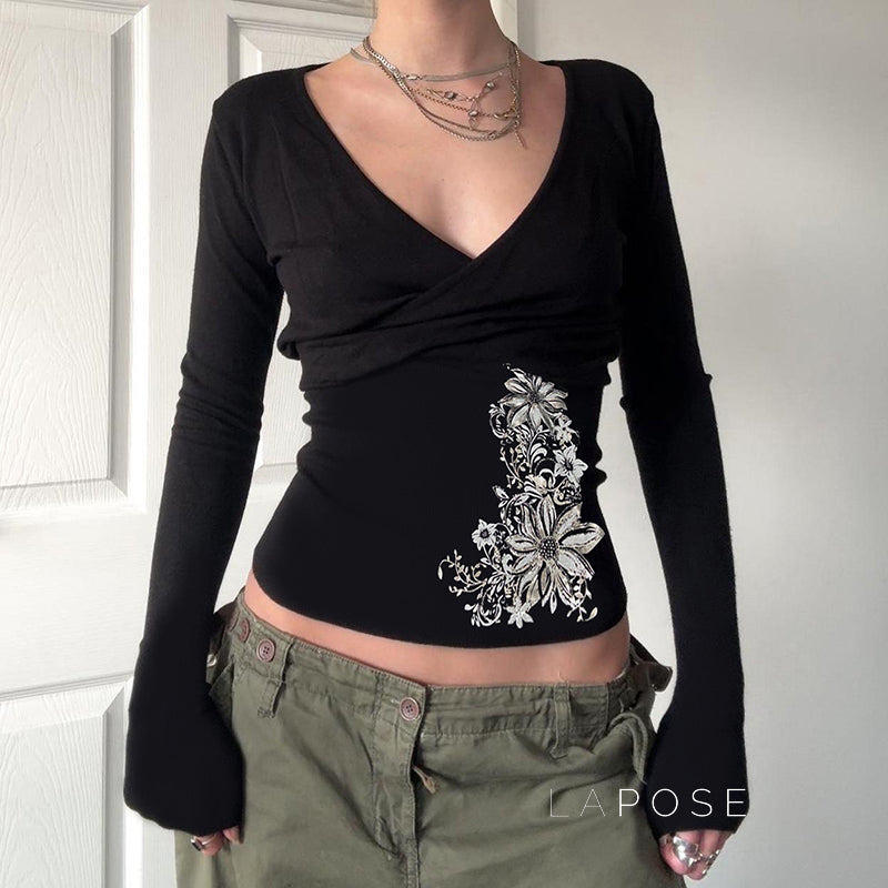 Effortlessly Elegant Top with a Timeless Design