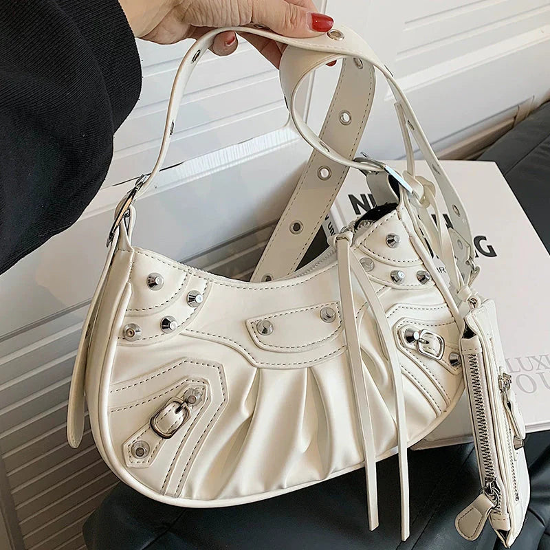 Gracefully Styled Bag for Any Occasion