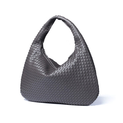 Well Tailored Bag with a Graceful Silhouette