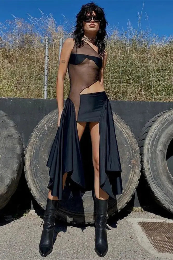 Classic Vintage Dress with a Flattering Fit