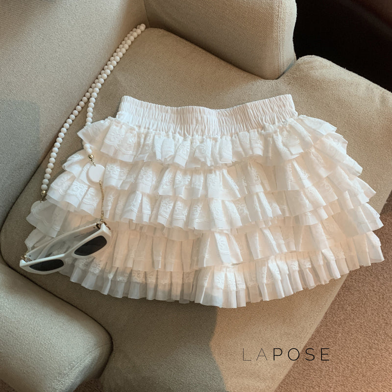 Sophisticated Garment with a Clean Classic Look