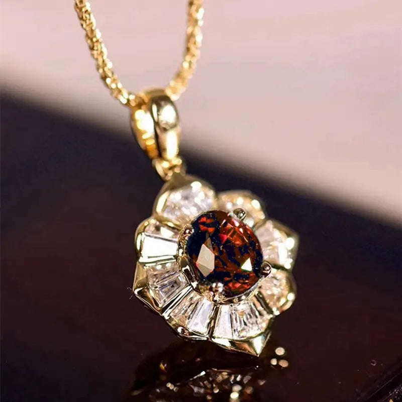 Kavella Solcrimson Gold Necklace