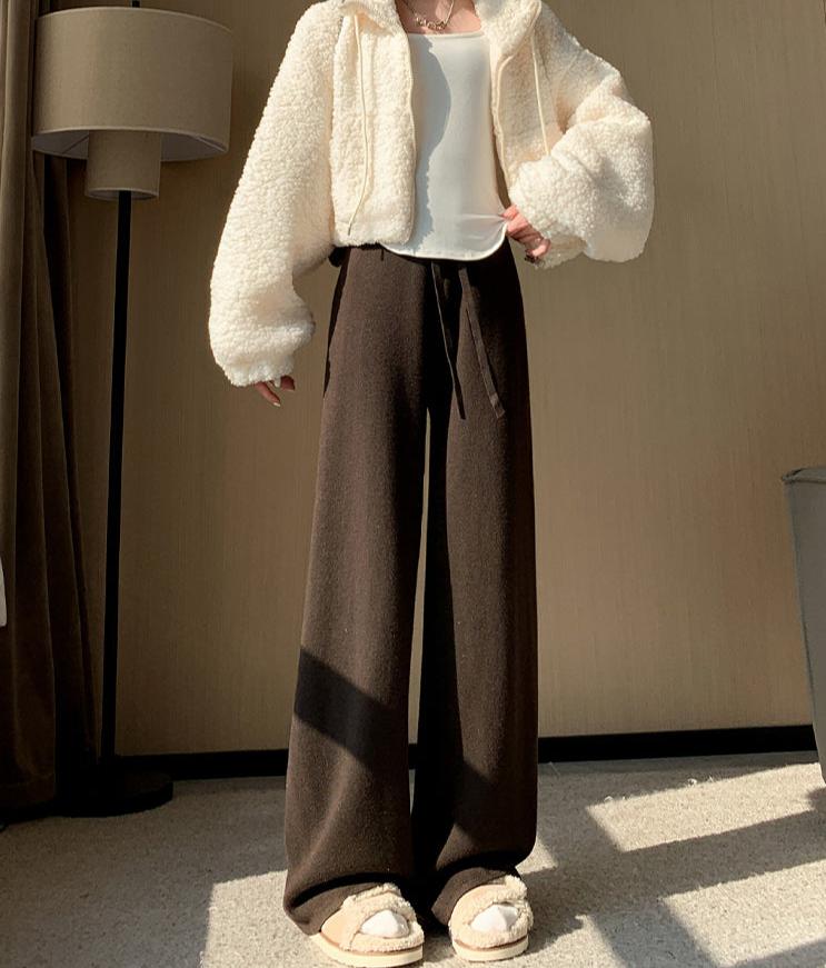 Polished Pants with an Effortless Classic Look
