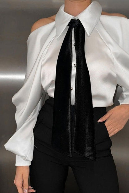 Sophisticated Blouse with a Clean Classic Look