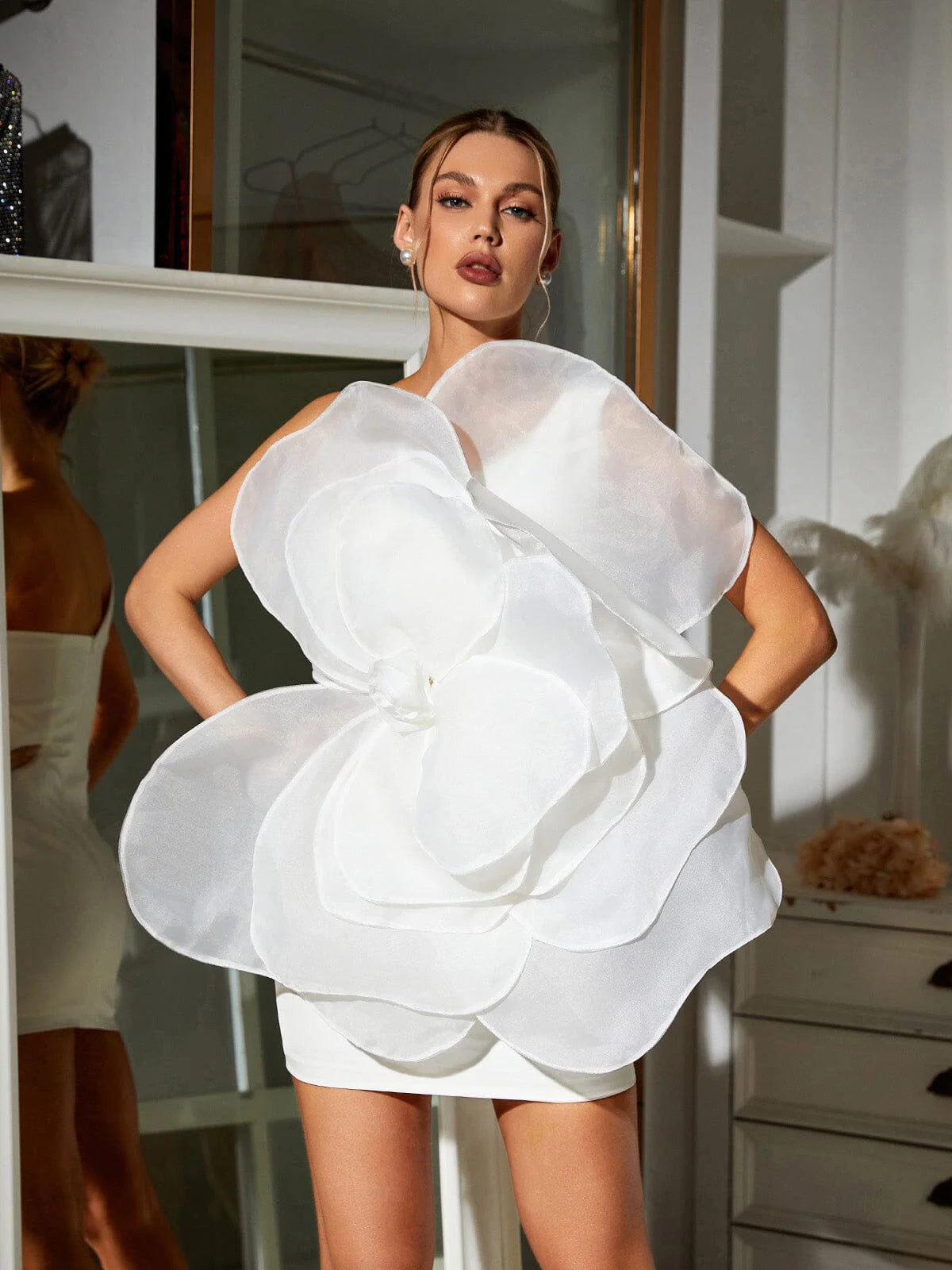 Gracefully Styled Dress for Any Occasion