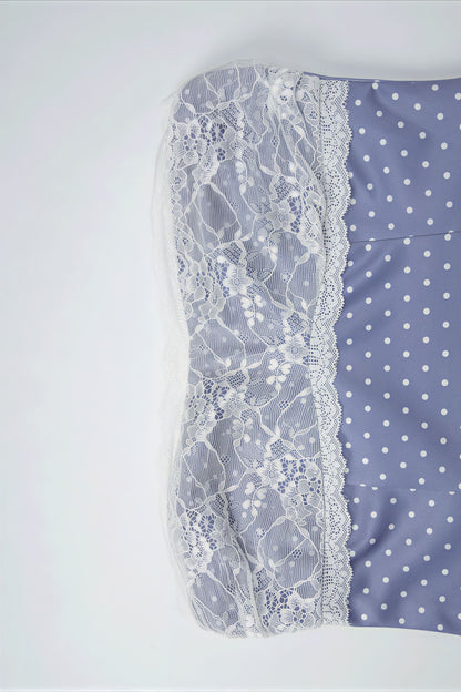 Gracefully Styled Garment for Any Occasion
