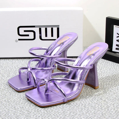 Well Tailored Sandals with a Graceful Silhouette